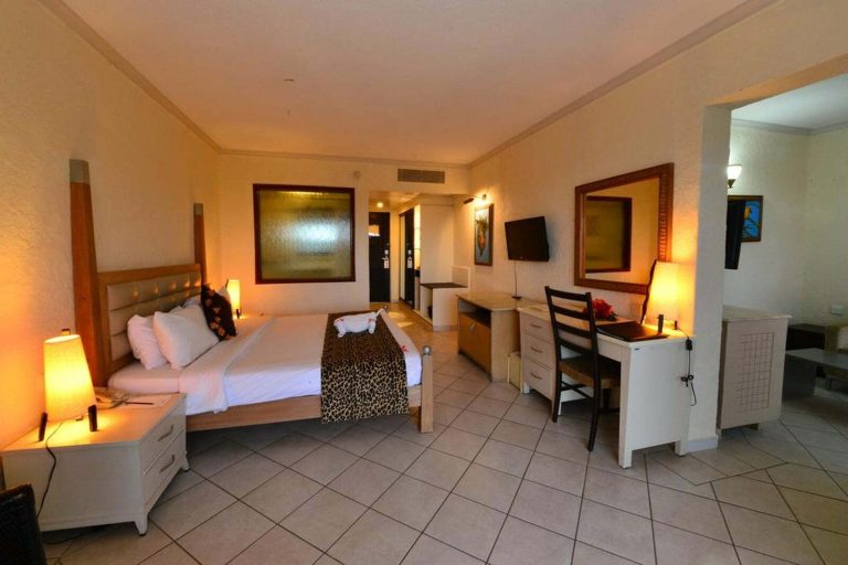 dianireef room8 1 768x512